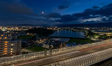 福岡市西区の都市と自然が調和した夜景