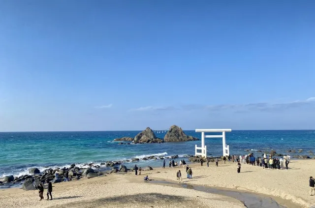 福岡市東区の豊かな自然と美しい海岸線の風景