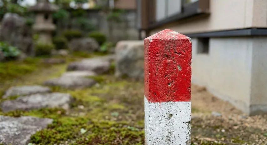 不動産境界線の確認風景