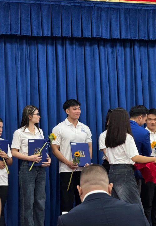 Hình ảnh hoạt động