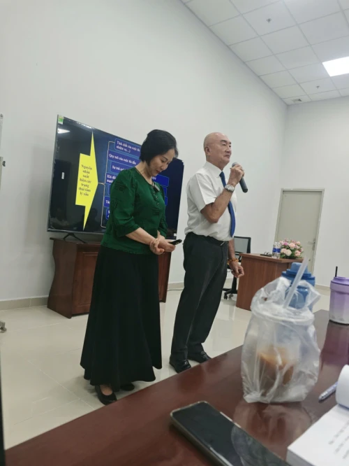 Hình ảnh hoạt động