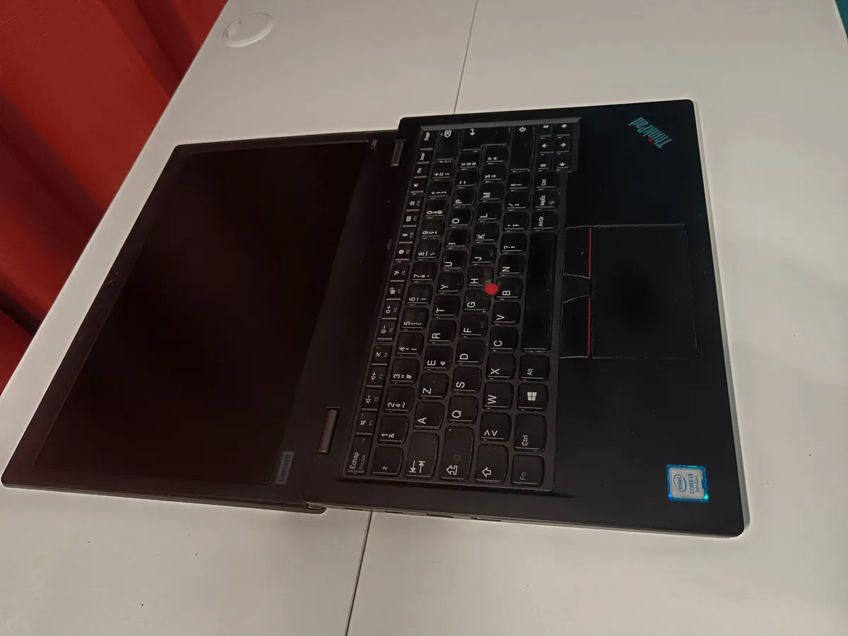 Lenovo ThinkPad L380 - Galerie photo 2