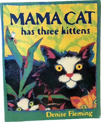 Mama Cat Has Three Kittens