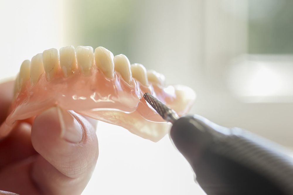 Denture repairs and denture relines Tweed Heads