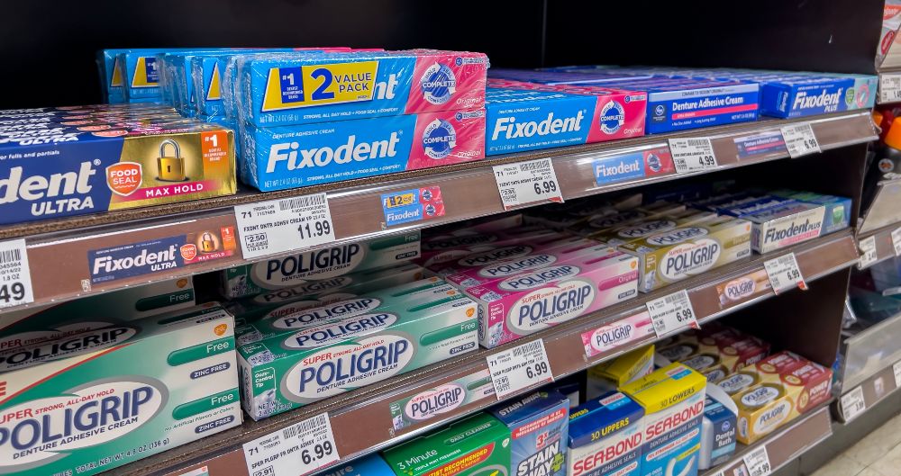 What can I use instead of denture glue?