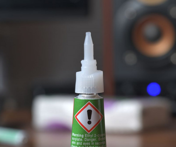 Can I super glue my dentures?.