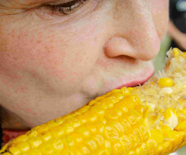 Denture Adhesive – Your Complete Guide.