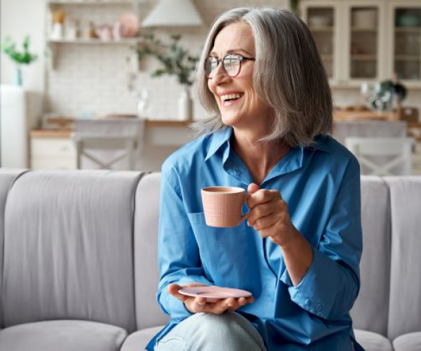 How to remove stains from dentures.