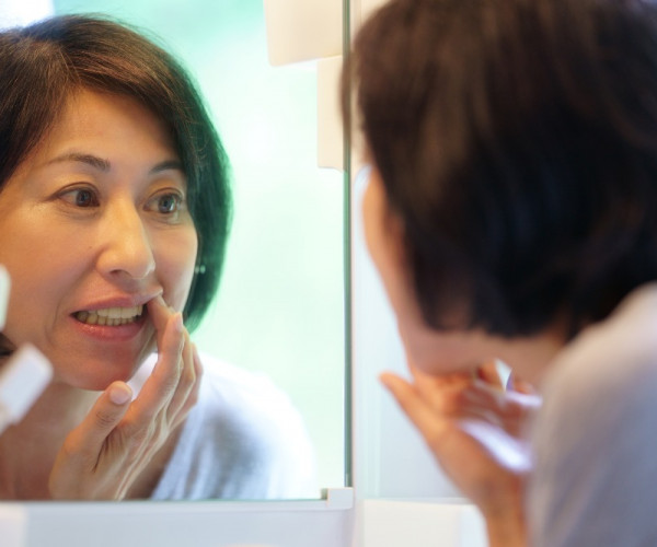 Overcoming upper denture problems.