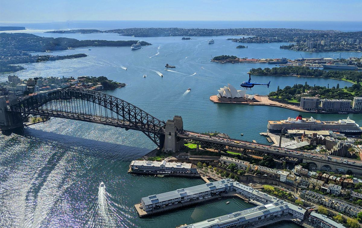 Helicopter Flight Over Sydney Harbour | Sydney HeliTours