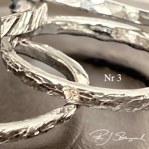 Mönstrad enkel ring. 1 - 1,5 mm tjock