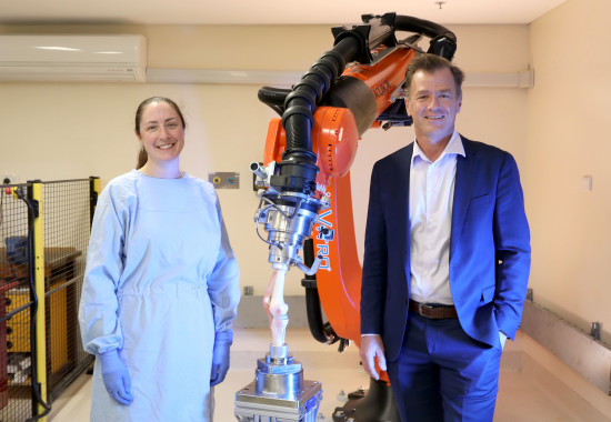 New robot driving innovation in joint surgery .