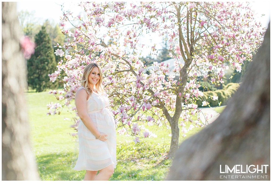 Stephanie + Jon's Maternity Session at Deep Cut Gardens