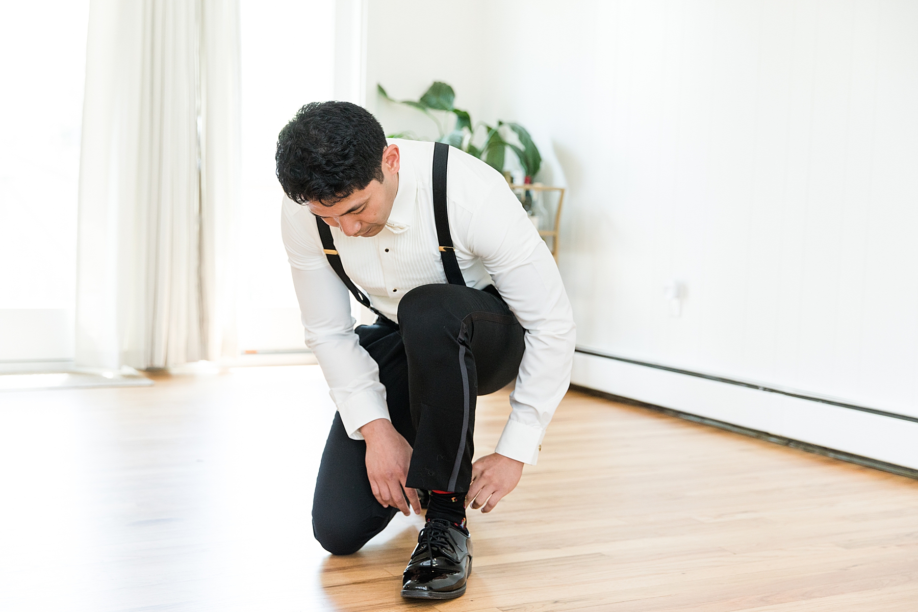 Groom Dressing Up For His Wedding In The Mill Lakeside Manor