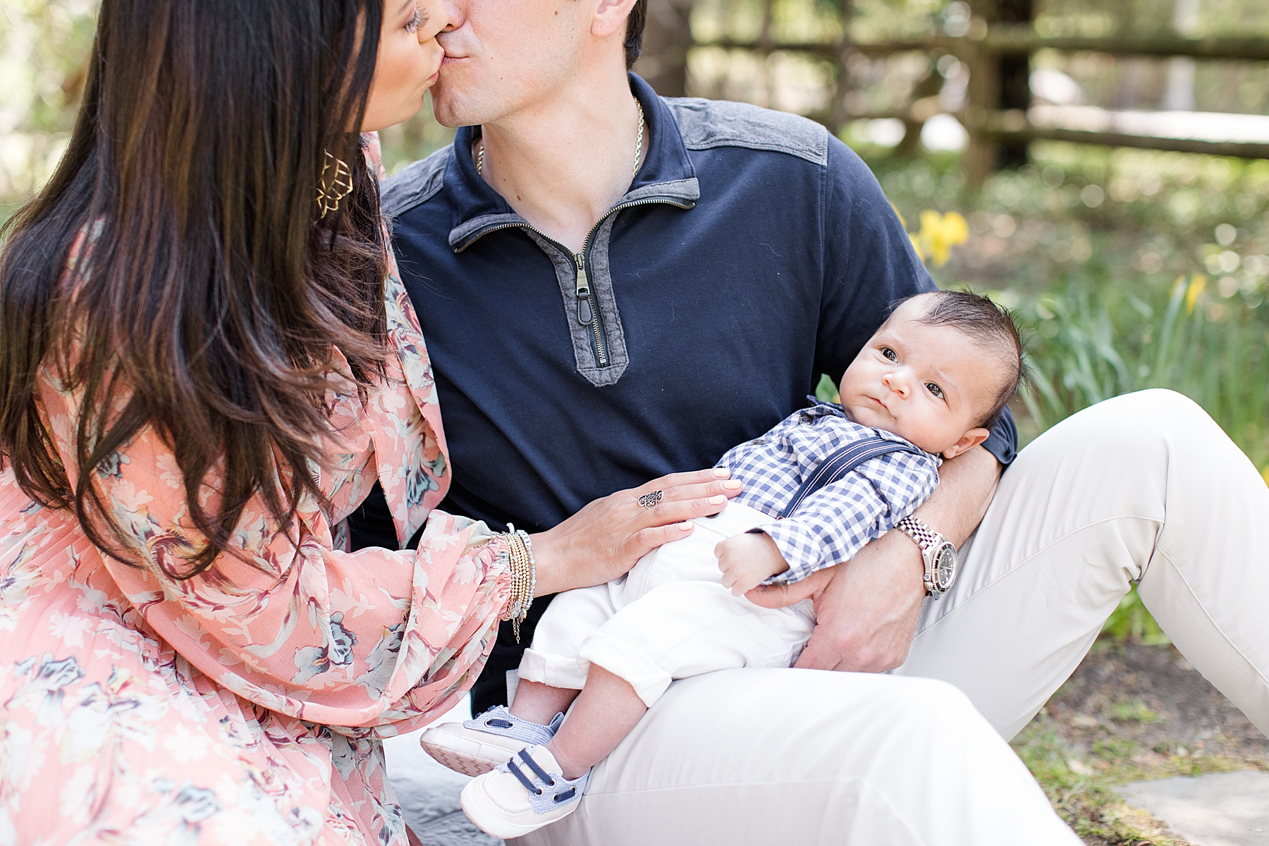 Family And Lifestyle Photographer Sayen Gardens