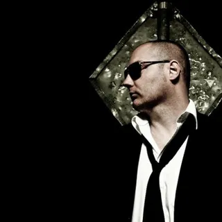Yves Eaux & Azpecialguest