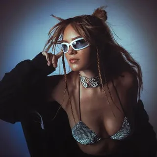 OLEXO & Alex Macondo & Redhead Queen