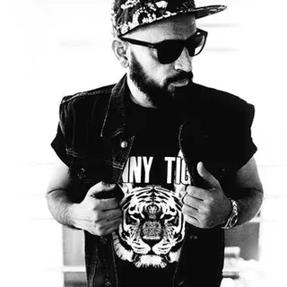 Sharam Jey, FREY