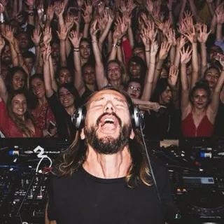 Bob Sinclar pres. Fireball