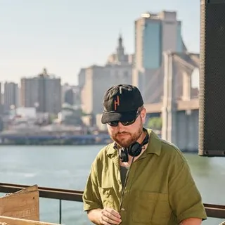 Derek Bays