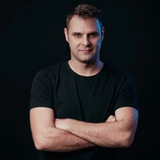 Uri Farre Presents HØRIZON (ES)