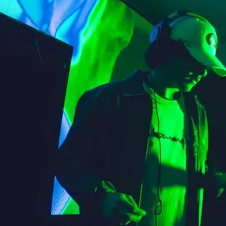 Pablo Asturizaga & Dkeymusik
