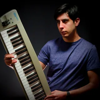 Alejandro Paz
