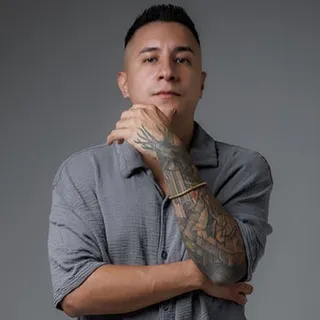 Julian Collazos & Aguilar
