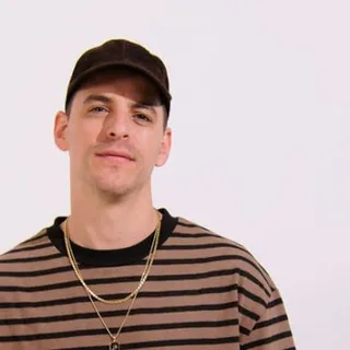 Adam Ten & J.View