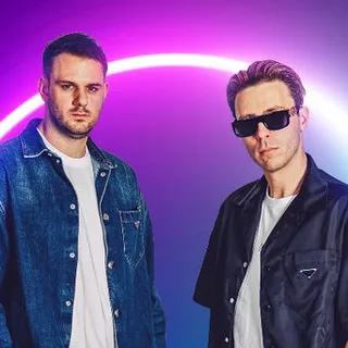 Alice Deejay & Pickle vs. The Chainsmokers & Daya & W&W & ILLENIUM vs. ROSÉ (KR)