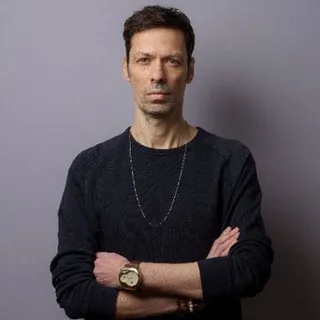 Tamir Regev & Nadar Vee