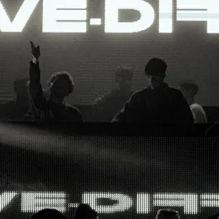 We-diff & Valentino Roland