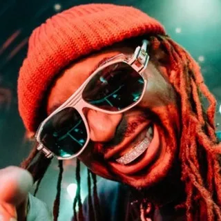 Witney Houston vs. Rihanna vs. Lil Jon & Garmiani