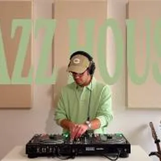 Smooth & Soulful Deep Jazz House DJ Mix - Feel Good Grooves