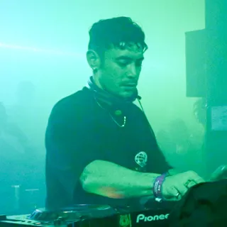 Dax J