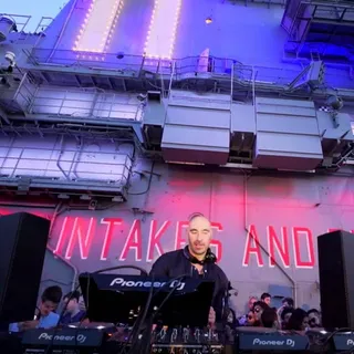 Len Faki @ Intrepid Sea, Air & Space Museum New York City, United States (Cercle)
