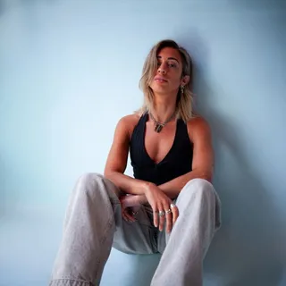 Leah Marie & Daria Fomina - Oxygen