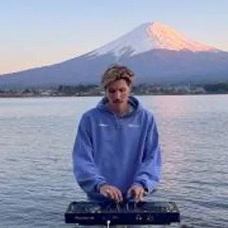 playing house at mount fuji 富士山