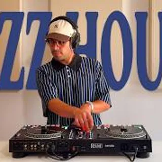 RE:TAPE Studios