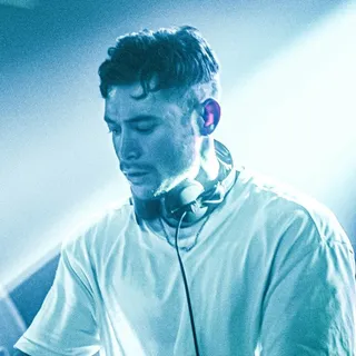 Dax J