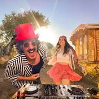 Circus Wagon Deep House Mix - Groovy DJ Set | Outdoor Cooking