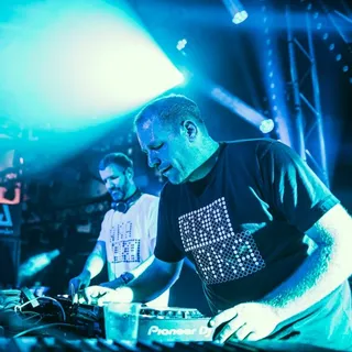MOGUAI & Claptone & James Hype & AKA AKA - 1LIVE DJ Session