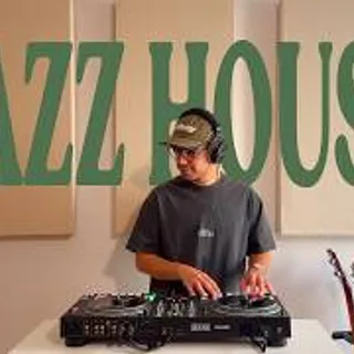 Deep & Groovy Jazz House DJ Mix - Fall Sunset Grooves