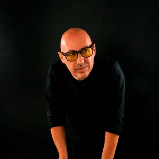 Quique Serra - Electronic Weekend Dance 534