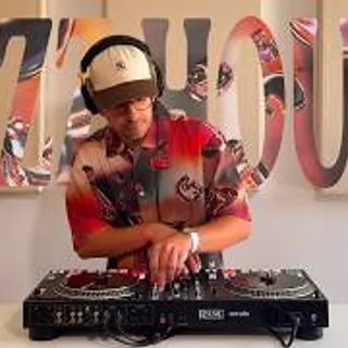 RE:TAPE Studios