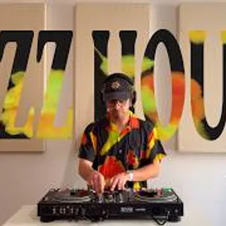 Jazzy & Funky Flavored Deep House DJ Mix - Spring Sunset Vibes