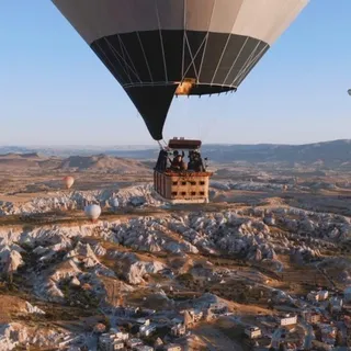 Ben Böhmer @ Hot Air Balloon over Cappadocia, Turkey (Cercle)