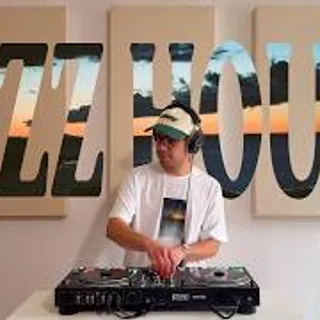 Groovy & Funky Infused Jazz House DJ Mix - Spring Sunny Grooves