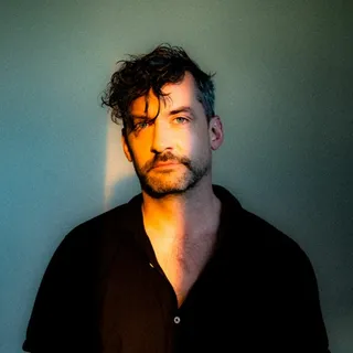 Bonobo - Outlier Radio 001