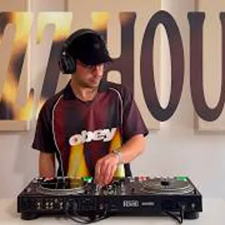 Deep Jazz House DJ Mix - Late Night Grooves & Chill Sunset Vibes